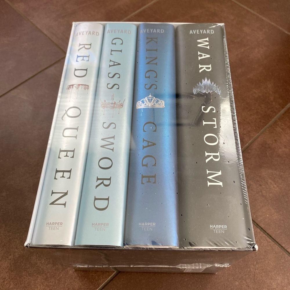 Red Queen Complete Book Set